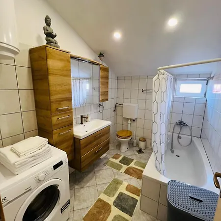 Stylish Attic Apartment Zadar